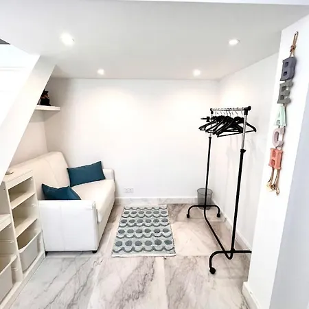 Apartmán Bright Bookworm's Haven Sliema